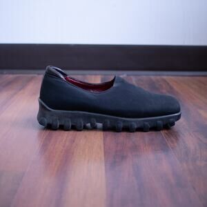 Vintage Size 8 Donald J Pliner's women’s